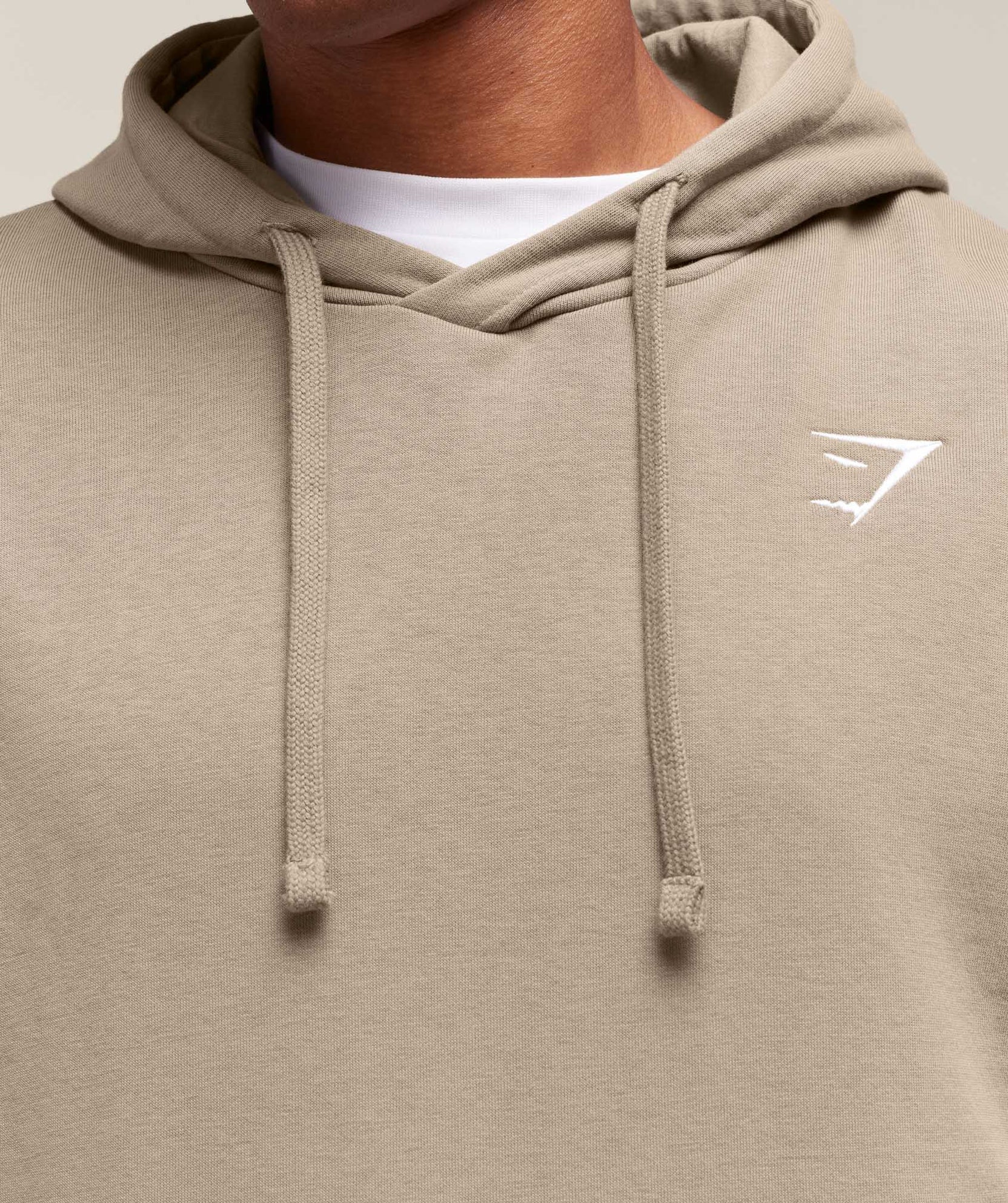 Sudadera con capucha extragrande con escudo