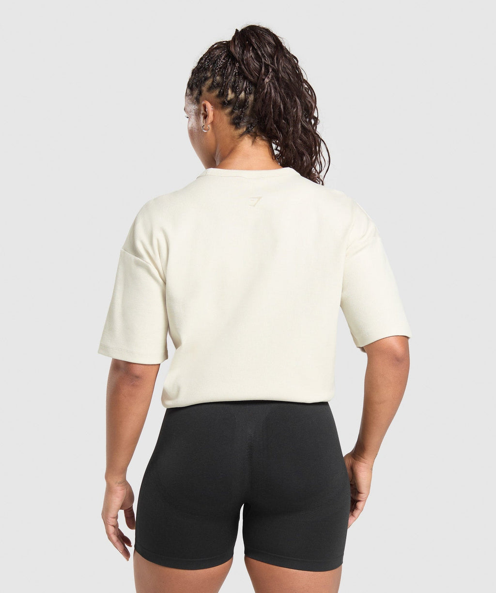 Levantamiento de la cubierta de la bomba de gran tamaño