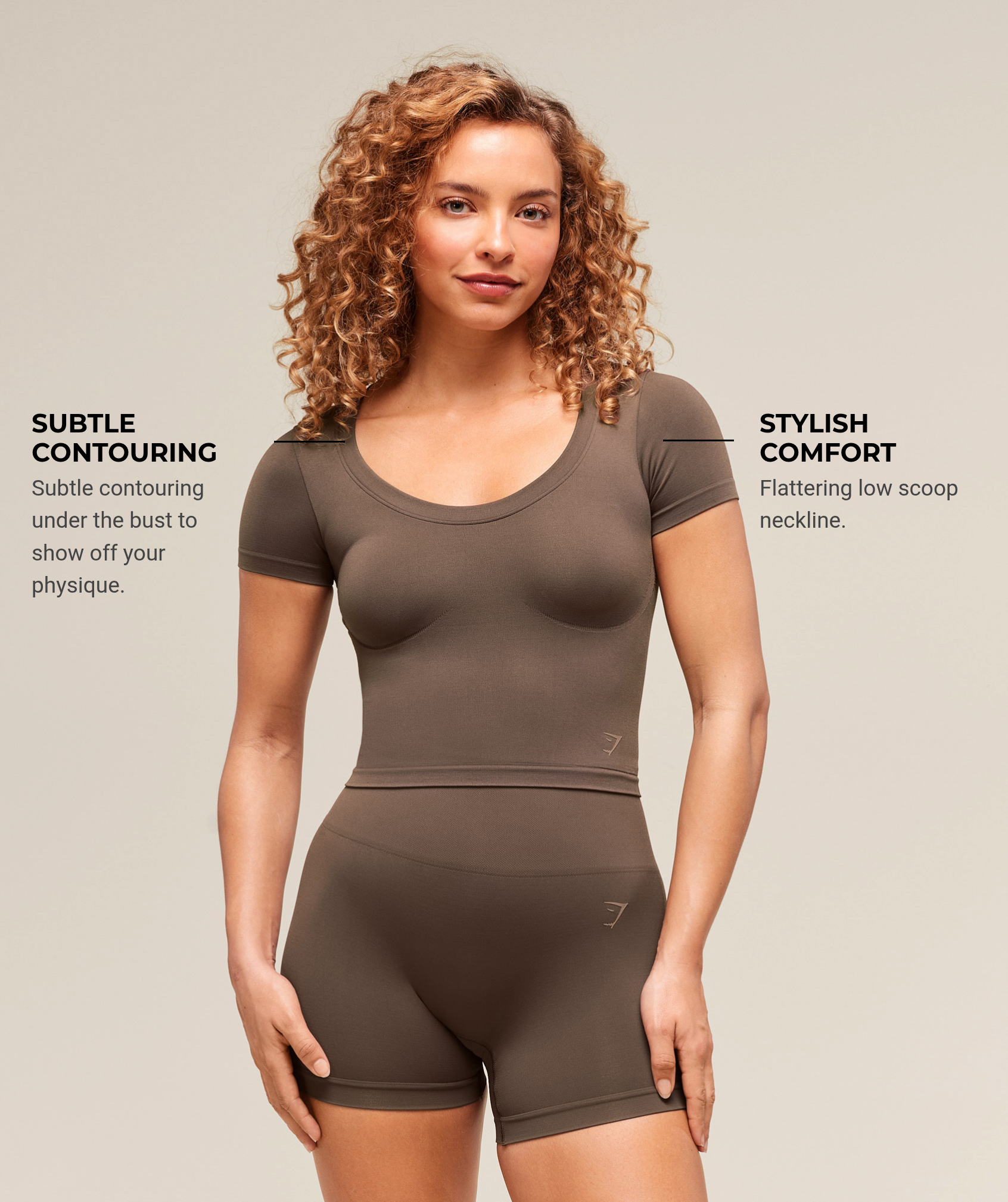 Camiseta midi suave y esculpida