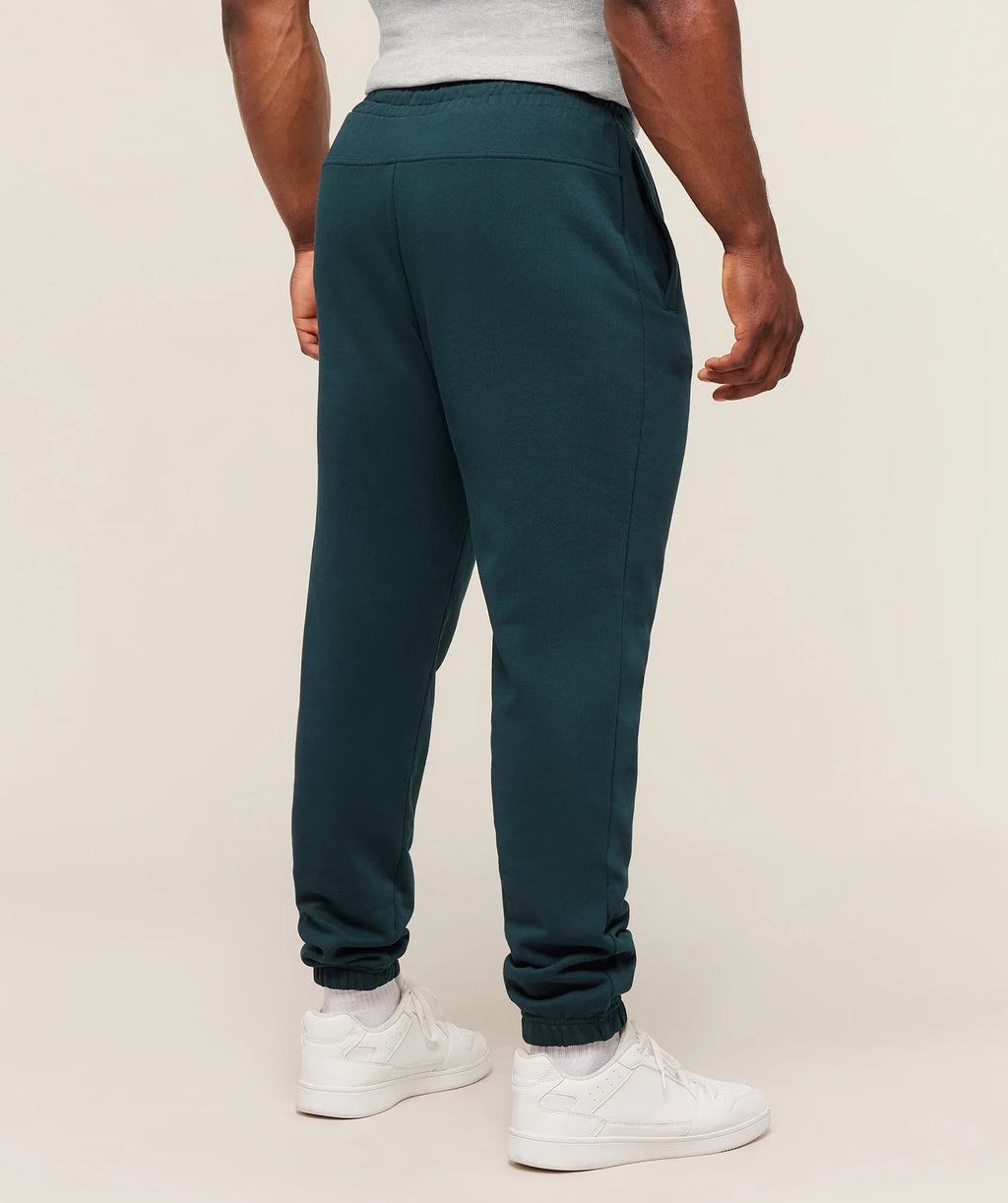 Pantalones deportivos básicos