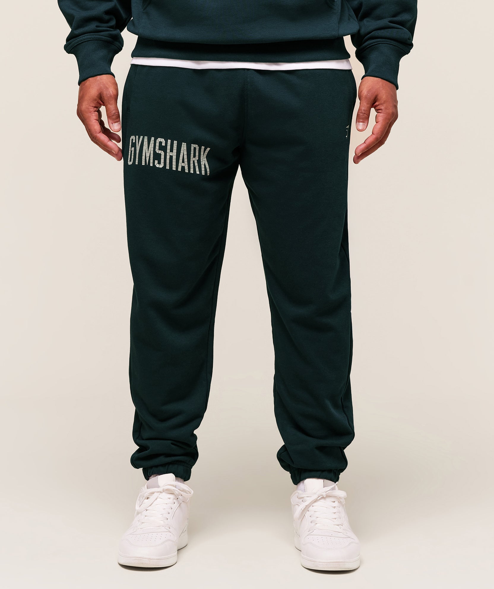 Jogger gráfico desgastado