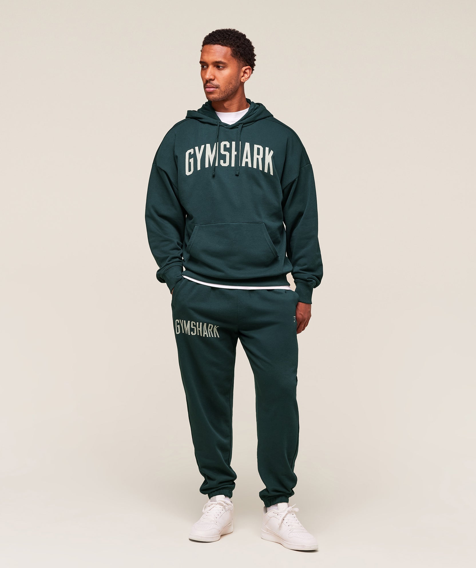 Sudadera con capucha gráfica desgastada